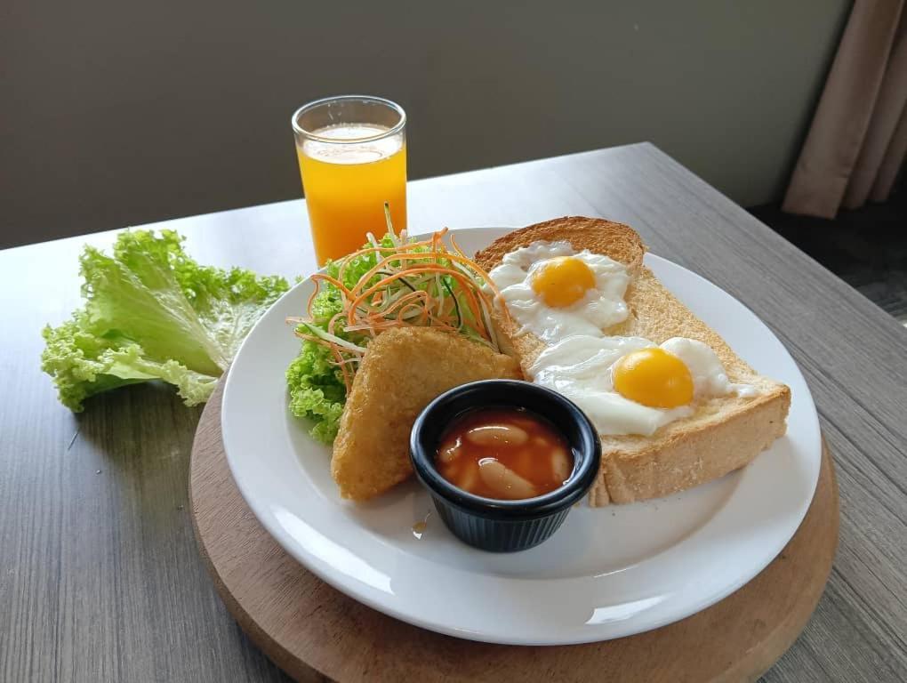 Manhattan Hotel Ipoh Ngoại thất bức ảnh